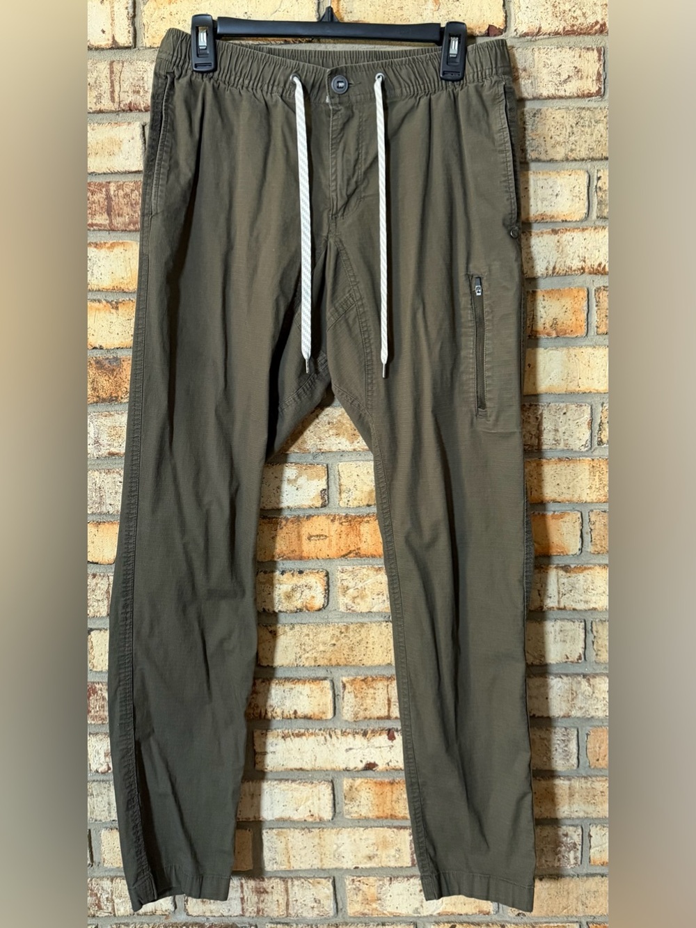 Vuori men’s pants M